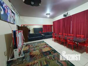 Дом 180м², 3-этажный, посуточно,