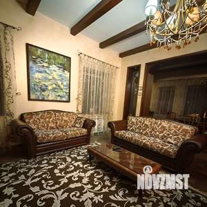 Коттедж 305м², 2-этажный, на длительный срок,