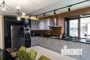 Дом 500м², 3-этажный, посуточно,