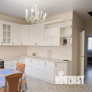 Дом 100м², 3-этажный, посуточно,