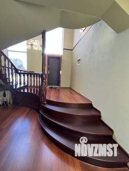 Коттедж 130м², 2-этажный, на длительный срок,