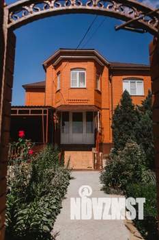 Дом 300м², 3-этажный, посуточно,