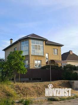 Коттедж 285м², 2-этажный, участок 6 сот.