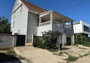 Дом 390м², 3-этажный, участок 6 сот.