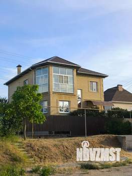 Коттедж 285м², 2-этажный, участок 6 сот.