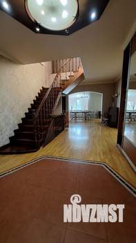 Дом 315м², 2-этажный, участок 10 сот.