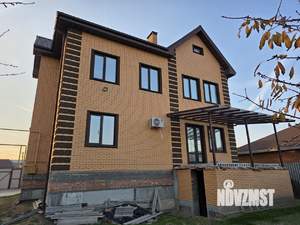 Дом 327м², 3-этажный, участок 8 сот.