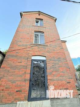 Дом 185м², 3-этажный, участок 2 сот.