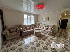 Дом 205м², 2-этажный, участок 6 сот.