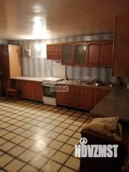 Дом 353м², 3-этажный, участок 6 сот.