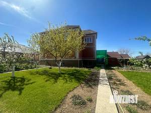 Коттедж 290м², 2-этажный, участок 10 сот.