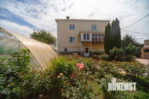 Дом 340м², 3-этажный, участок 9 сот.