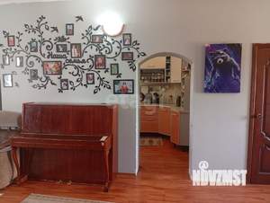 Дом 275м², 3-этажный, участок 6 сот.