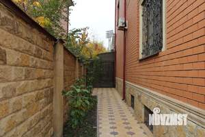 Коттедж 650м², 4-этажный, участок 6 сот.