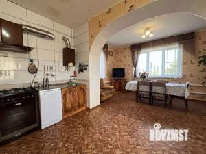 Дом 252м², 3-этажный, участок 806 сот.