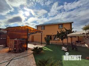 Дом 210м², 2-этажный, участок 4 сот.