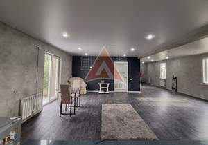 Дом 210м², 2-этажный, участок 8 сот.