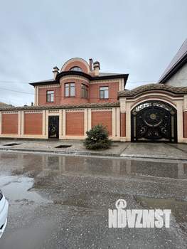 Коттедж 432м², 3-этажный, участок 6 сот.