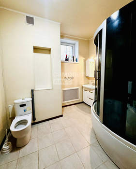 Дом 300м², 3-этажный, участок 6 сот.