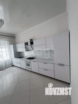 Дом 400м², 3-этажный, участок 8 сот.