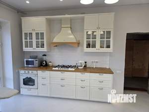 Дом 327м², 3-этажный, участок 8 сот.