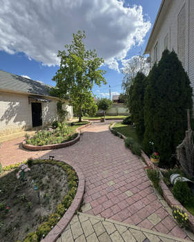 Дом 345м², 3-этажный, участок 9 сот.