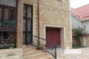 Коттедж 650м², 4-этажный, участок 6 сот.