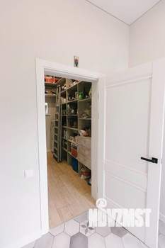 Коттедж 181м², 2-этажный, участок 4 сот.