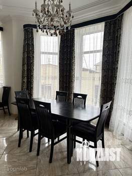 Дом 390м², 4-этажный, участок 10 сот.