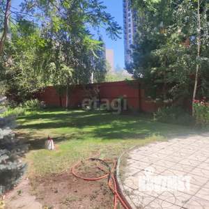 Дом 408м², 3-этажный, участок 8 сот.