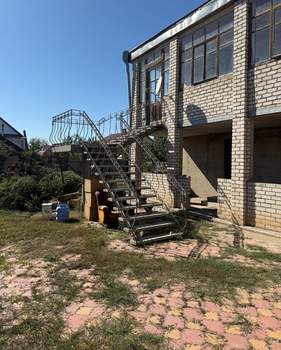 Дом 197м², 2-этажный, участок 6 сот.