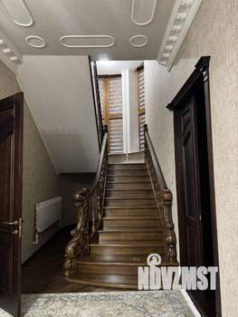 Коттедж 432м², 3-этажный, участок 6 сот.