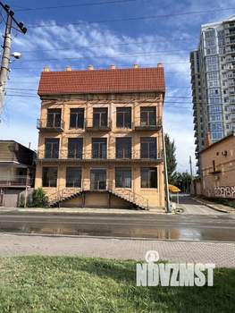 Коттедж 1000м², 5-этажный, участок 3 сот.