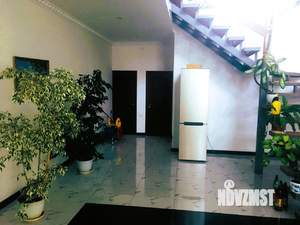 Дом 680м², 3-этажный, участок 20 сот.