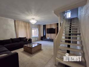 Дом 210м², 2-этажный, участок 4 сот.