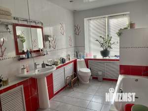 Дом 222м², 3-этажный, участок 4 сот.