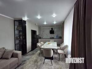 Дом 210м², 2-этажный, участок 4 сот.