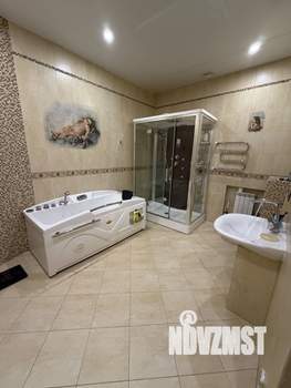 Дом 848м², 3-этажный, участок 8 сот.