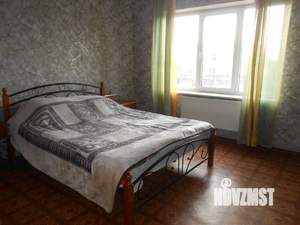 Коттедж 350м², 3-этажный, на длительный срок, 