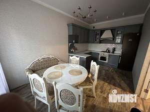 Коттедж 200м&sup2;, 2-этажный, на длительный срок, 