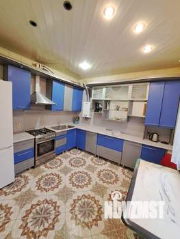 Коттедж 350м², 3-этажный, на длительный срок, 