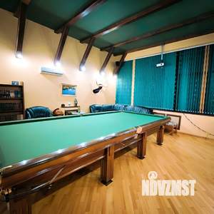 Коттедж 305м², 2-этажный, на длительный срок, 