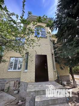 Коттедж 200м&sup2;, 2-этажный, на длительный срок, 