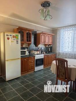 Коттедж 100м², 2-этажный, на длительный срок, 