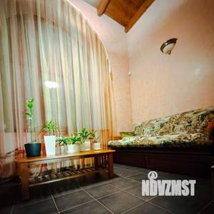 Коттедж 305м², 2-этажный, на длительный срок, 