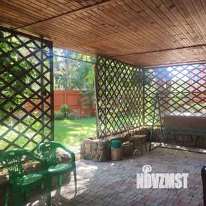 Дом 408м², 3-этажный, участок 8 сот.  