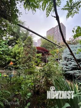 Дом 180м&sup2;, 2-этажный, участок 444 сот.  