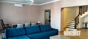 Коттедж 248м², 3-этажный, участок 5 сот.  