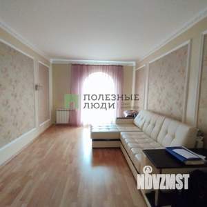 Дом 271м², 2-этажный, участок 6 сот.  