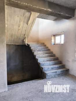 Дом 370м², 3-этажный, участок 10 сот.  